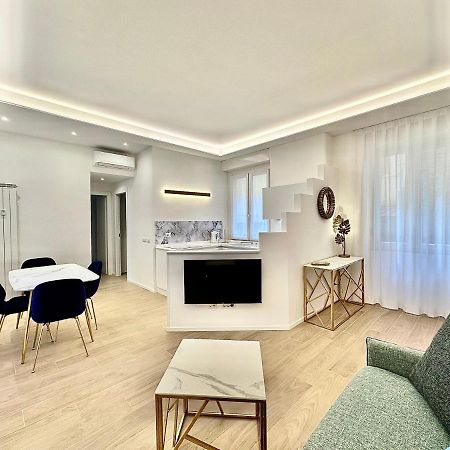 Live Doria - Luxury Apartment Рим Екстериор снимка